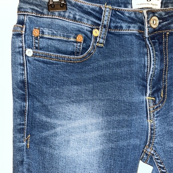 UMGEE Distressed Dark Wash Mid rise Skinny Ankle Jean Women’s size 28 - Picture 3 of 10